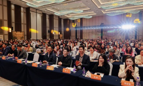 因爱而生,守护成长关键步 2026辰颐物语科学养育趋势论坛圆满举行